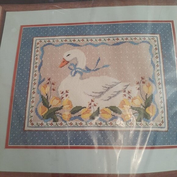 Dimensions Needlepoint Blue Ribbon Goose Spring Easter Tulips (Open Package) - Picture 2 of 6